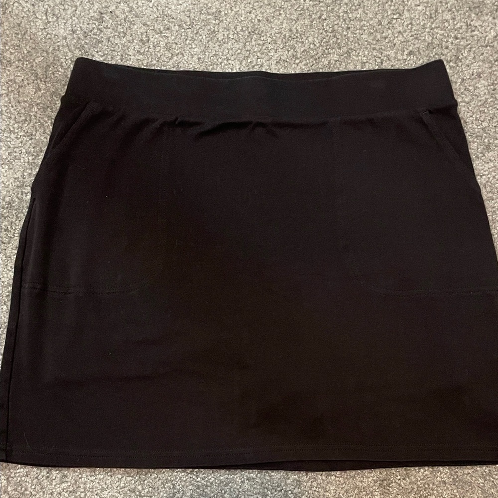 Croft & Barrow Black Skort